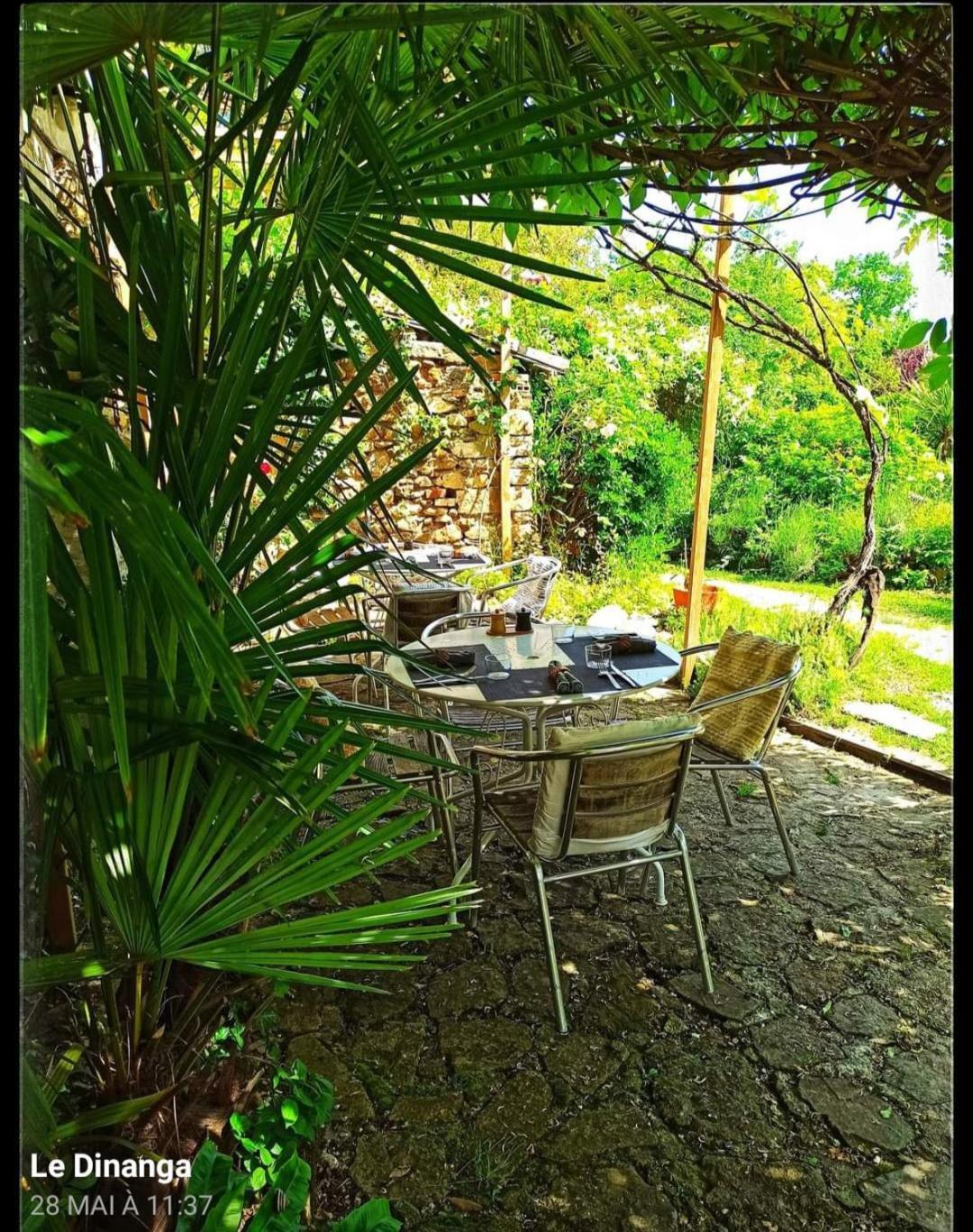 Bed and Breakfast Le Dinanga Léran Exterior foto